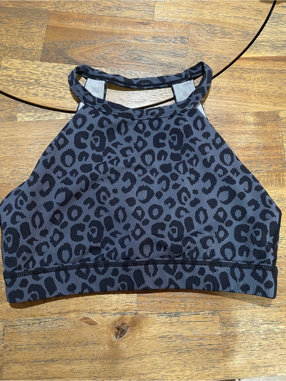 Til You Collapse High-Neck Leopard Sports Bra - Gray/Black